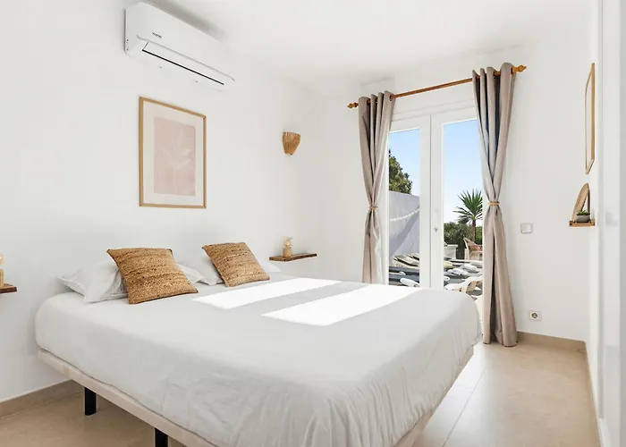 וילה Nuralux - Vistas Espectaculares, Piscina Privada Y Bbq סנט קלימנט