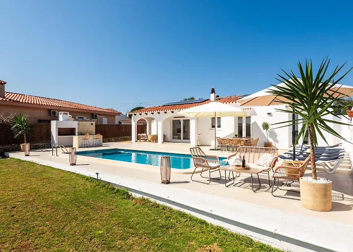 וילה Nuralux - Vistas Espectaculares, Piscina Privada Y Bbq