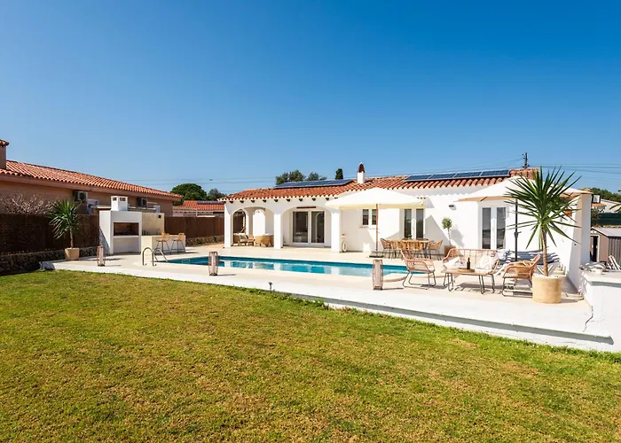 וילה Nuralux - Vistas Espectaculares, Piscina Privada Y Bbq