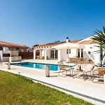 Villa Nuralux - Vistas Espectaculares, Piscina Privada Y Bbq